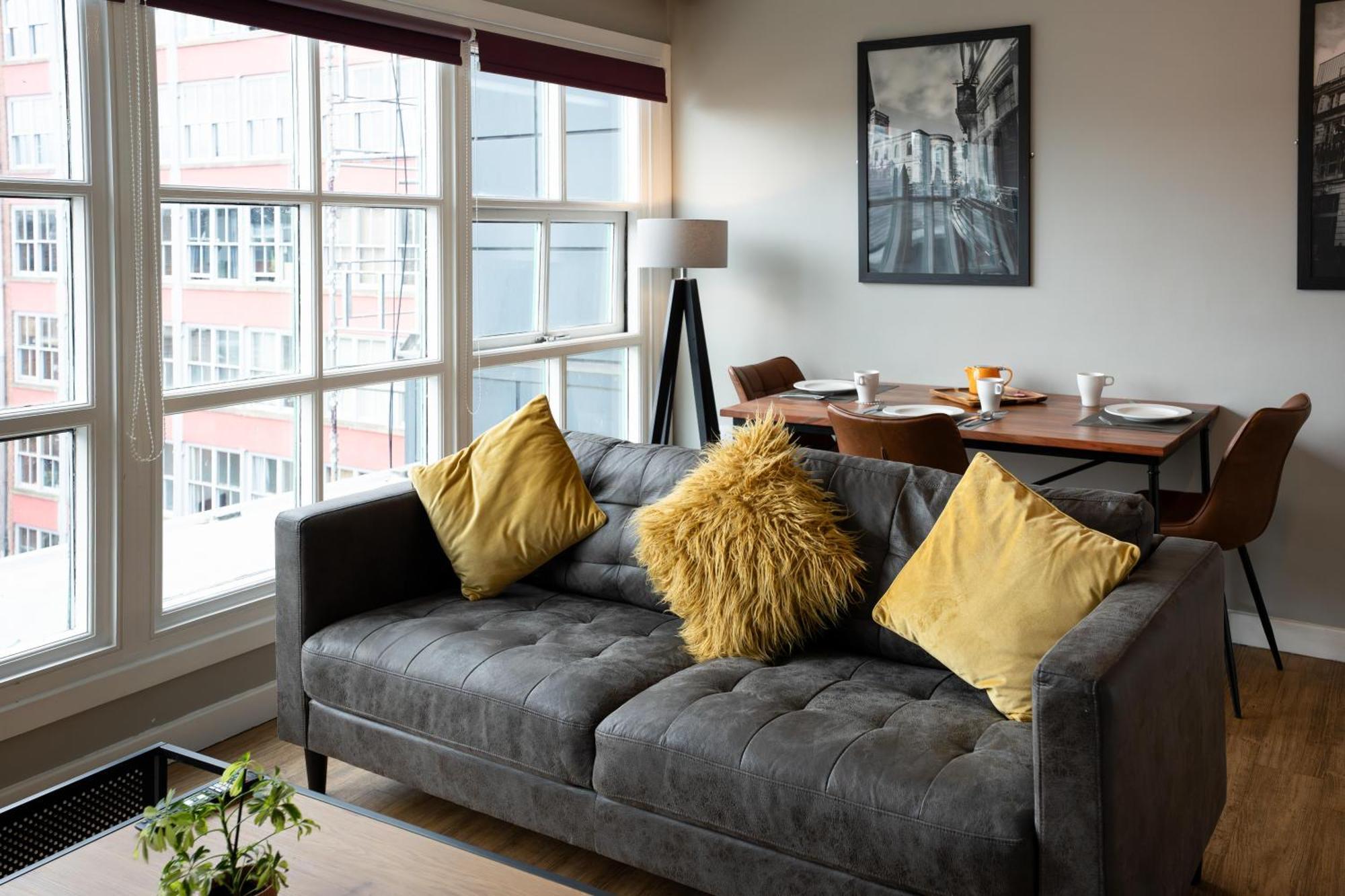 Апарт отель High Street Town House Манчестер Экстерьер фото